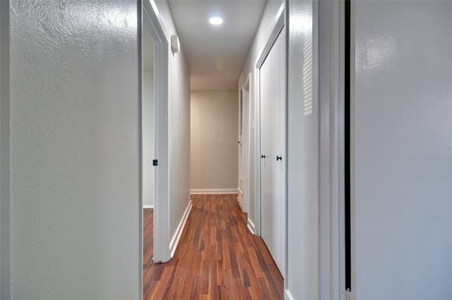 Building Photo - 208 Rolling Hills Dr