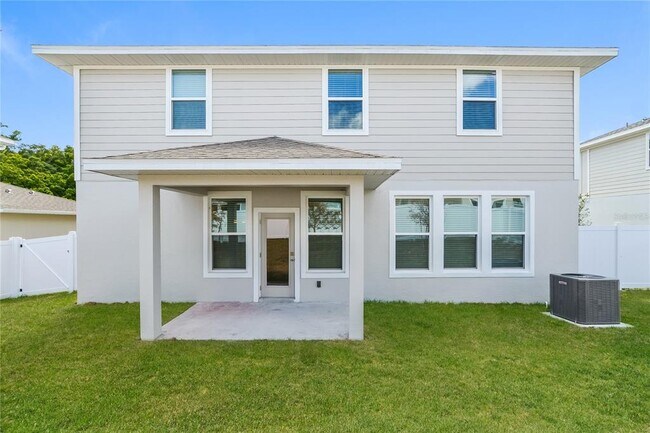 Building Photo - 317 Pine St