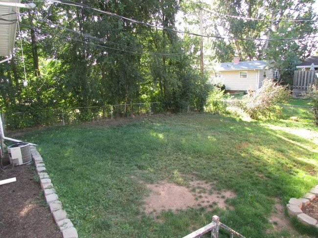 Building Photo - 3 BEDROOM | 2 BATH | DOUBLE CAR GARAGE | W...