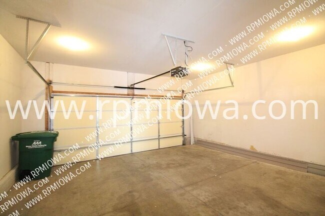 Building Photo - 3108 NW 19th St