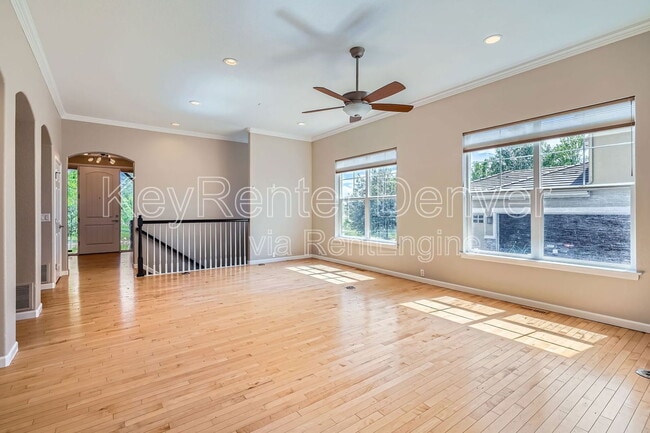 Building Photo - 3333 Chapin Pl