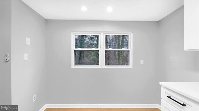 Building Photo - 8009 Nolcrest Rd