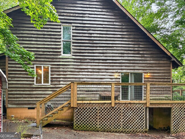 Building Photo - 465 Lakeside Trail