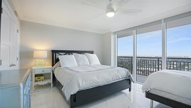 Building Photo - 4280 Galt Ocean Dr