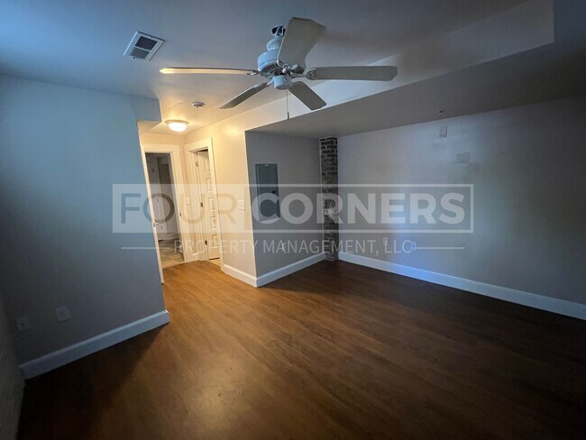 Building Photo - Charming 2 Bedroom 2 Bath in Historic Building