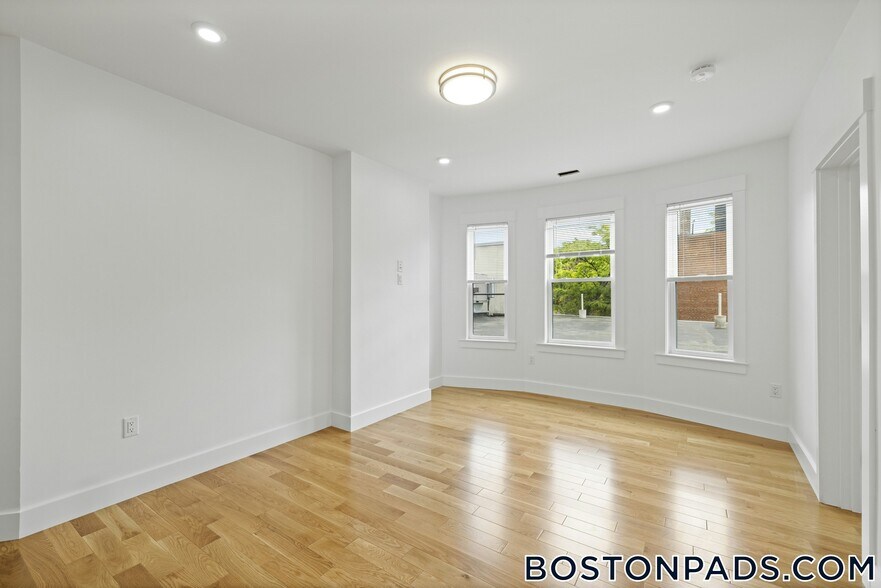 Building Photo - 406 Columbia St