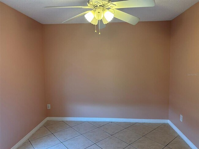 Building Photo - 2358 Harbor Town Dr