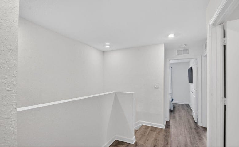Building Photo - 6933 Harbours Edge Ave