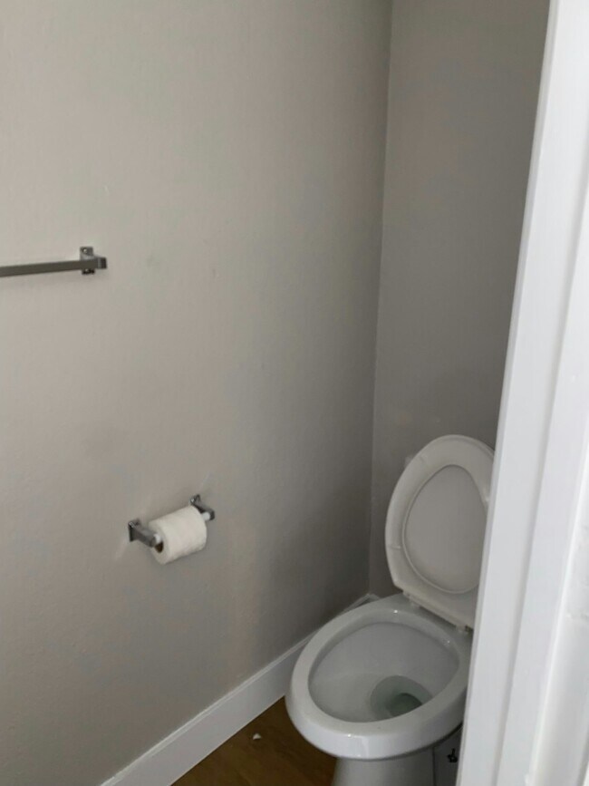 Building Photo - 2814 E Le Marche Ave