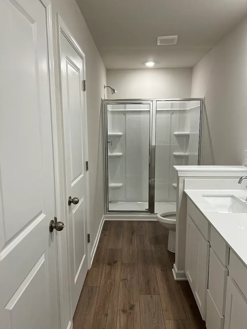 Building Photo - 716 Peyden Ln