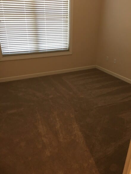 Bedroom - 2500 Muscatine Ave