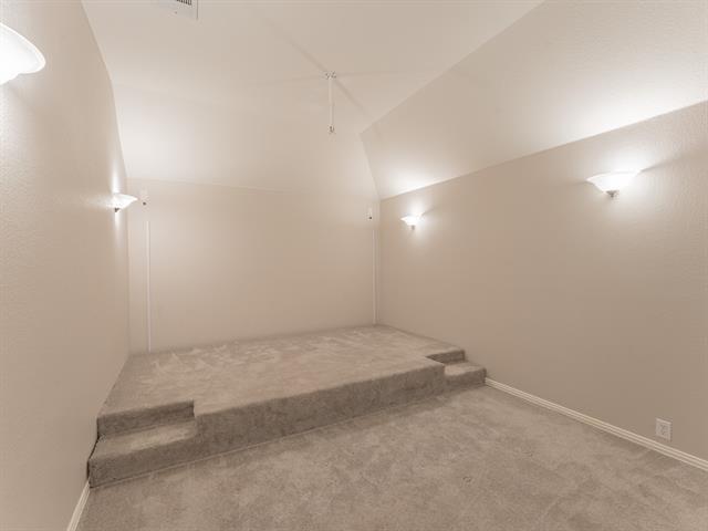 Building Photo - 8240 Lauren Way