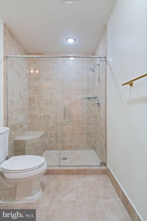 Building Photo - 8220 Crestwood Heights Dr