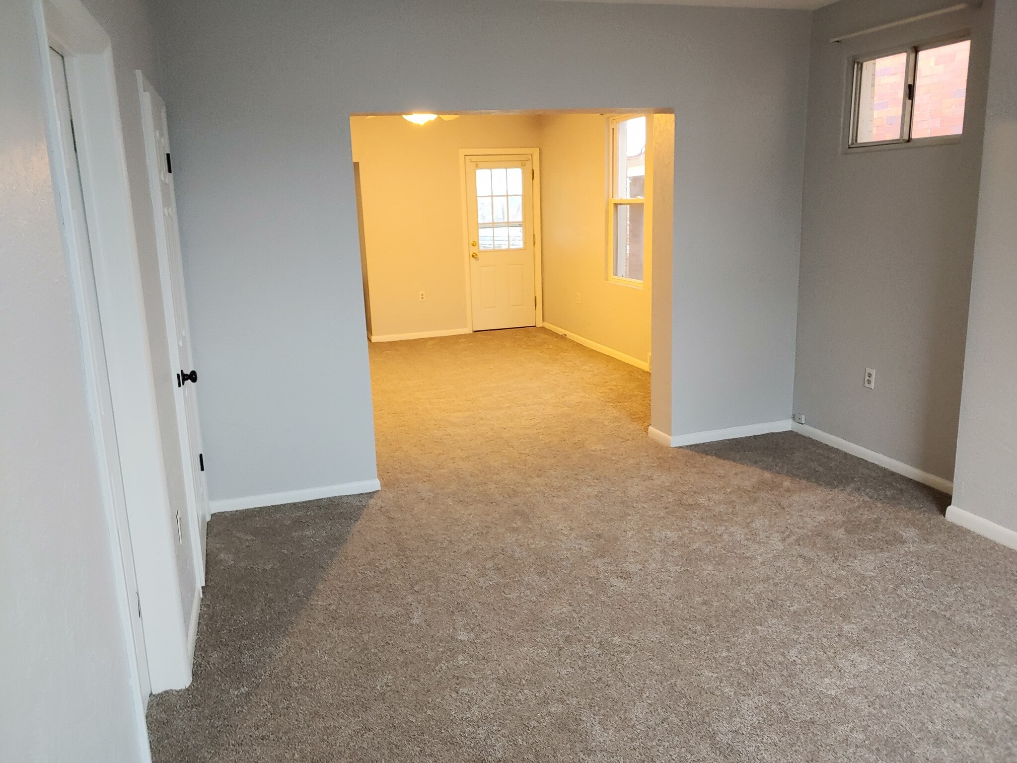 Living/dinning Room - 1467 Dormont Ave