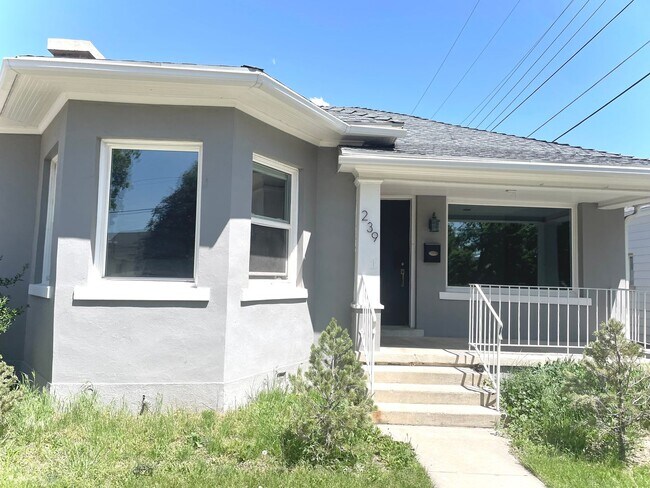 Building Photo - 2 Bed 2 Bath Provo House