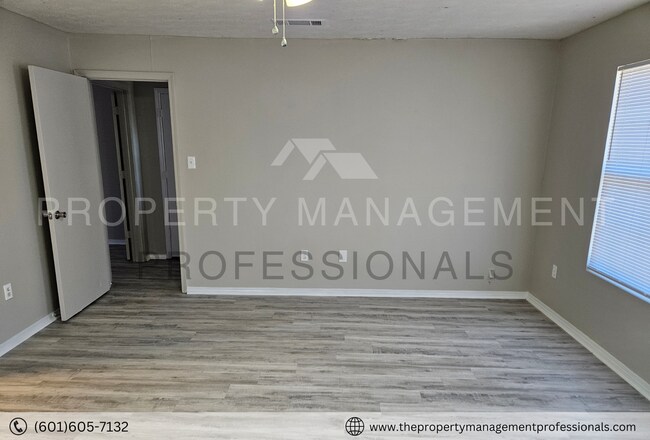 Building Photo - 2814 Smith Robinson St