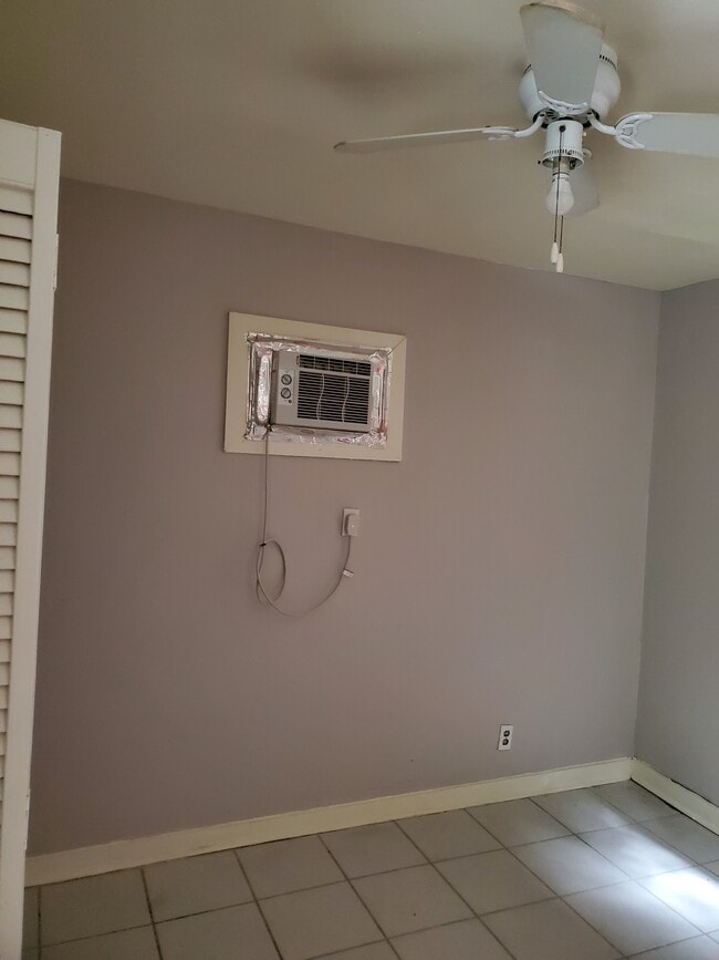 Bedroom picture 3 - 1380 Seaview