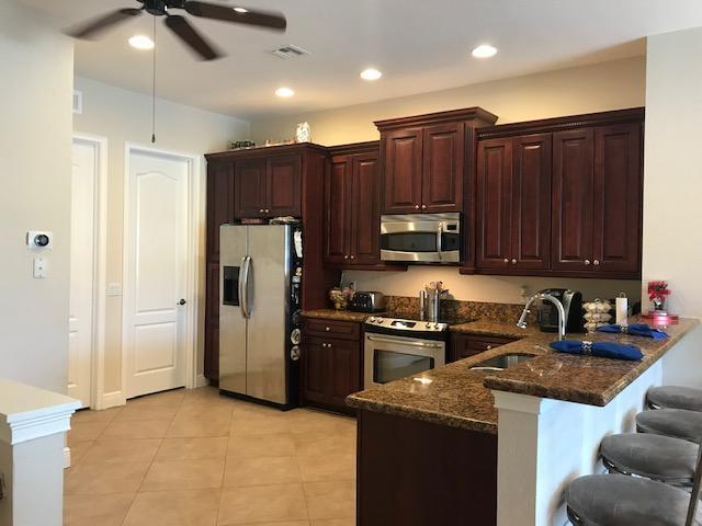 Building Photo - 4573 Artesa Way S