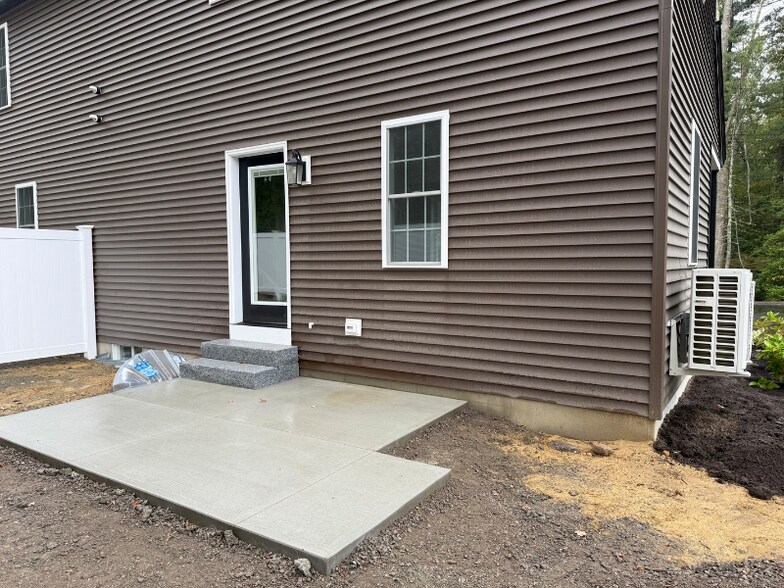 Building Photo - 480 Wareham St