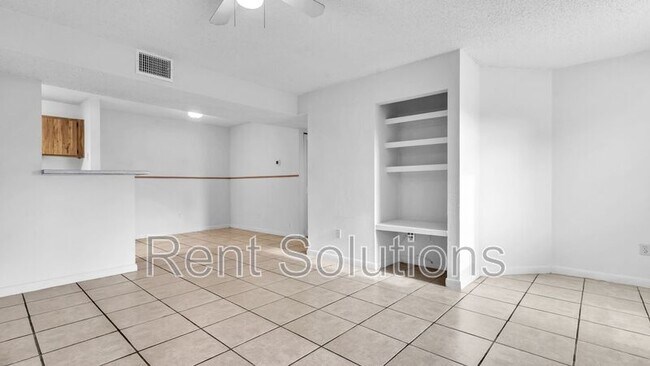Building Photo - 455 Alt 19