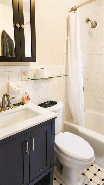 Building Photo - 35 Lee St