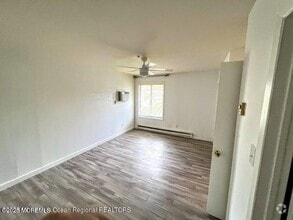 Building Photo - 55 Amberly Dr