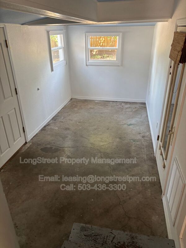 Building Photo - 1231 Elm St NW