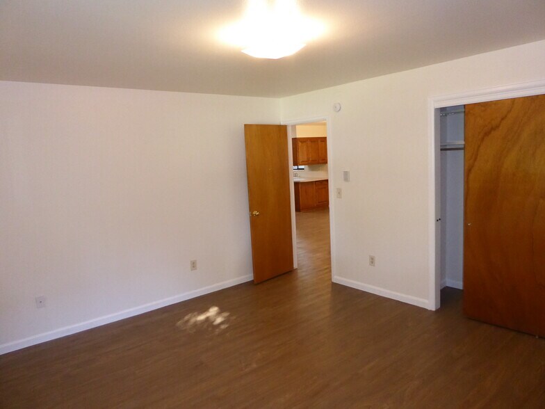 Building Photo - 804 Horizon Ave