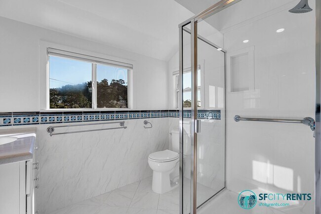 Building Photo - Forest Hill: Elegant Single Family Home