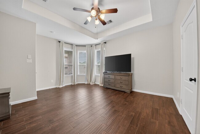 Building Photo - 8922 Pinenut Dr