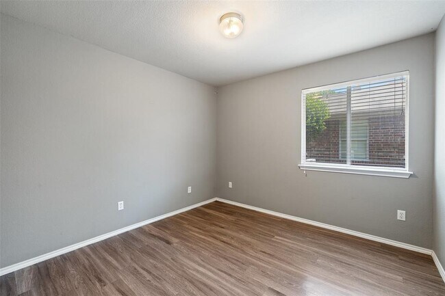 Building Photo - 1625 Pavelich Pass