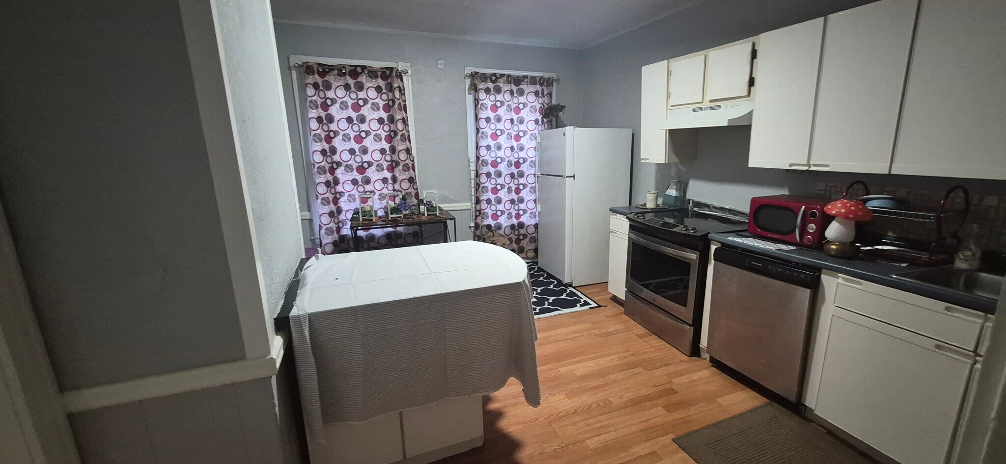 Building Photo - 36 Calumet St