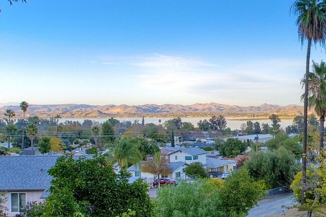 Building Photo - 18261 Sanders Dr