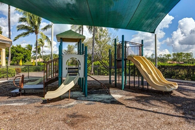 Building Photo - ** TUSCANY COVE ** 2 BED + DEN / 2 BATH / ...