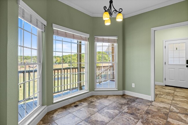 Building Photo - Greenback 37742 - 4 bedroom, 4.5 bath home - Contact Jeremy Logan (865) 307-2273