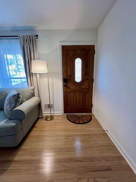 Building Photo - 3867 Hillcrest Dr SE