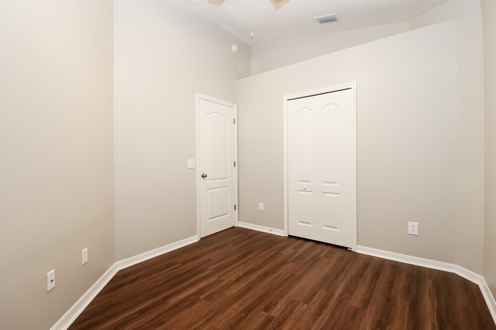 Building Photo - 18114 Cypress Bay Pkwy