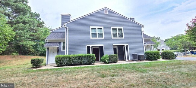 Building Photo - 5829 Orchard Hill Ct