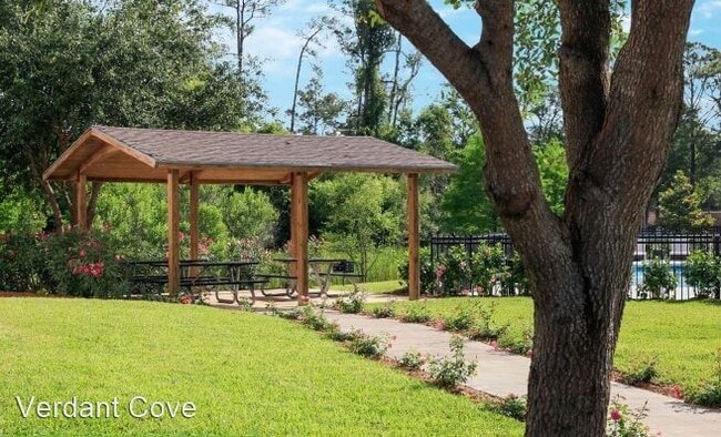 Building Photo - 4260 SE 10th Pl