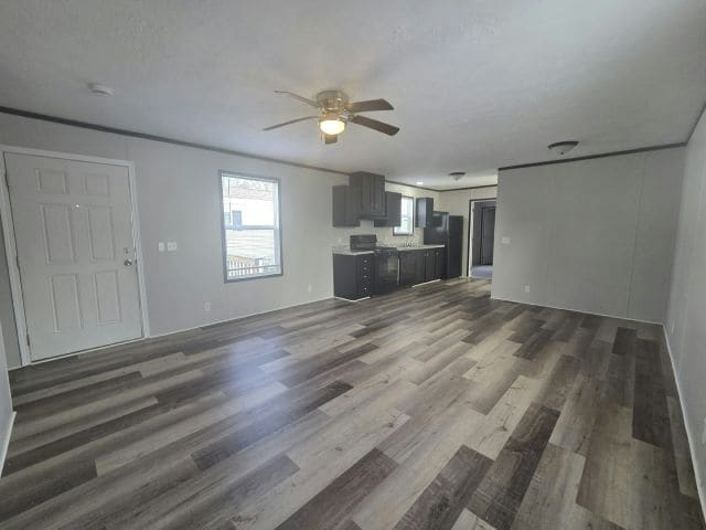 Building Photo - 433 Warbler Ln