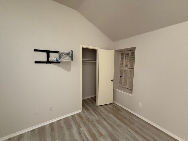 Building Photo - 11371 Fish Springs Dr