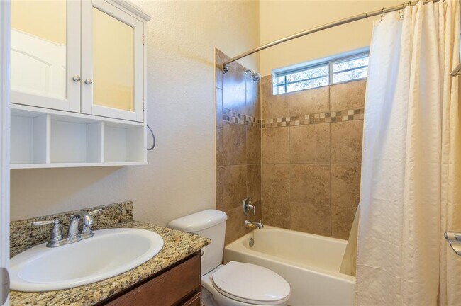 Building Photo - 212 Waikakaaua Dr