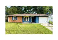 Building Photo - WEST SIDE 3 BEDROOM RANCH AVAILABLE NOW!