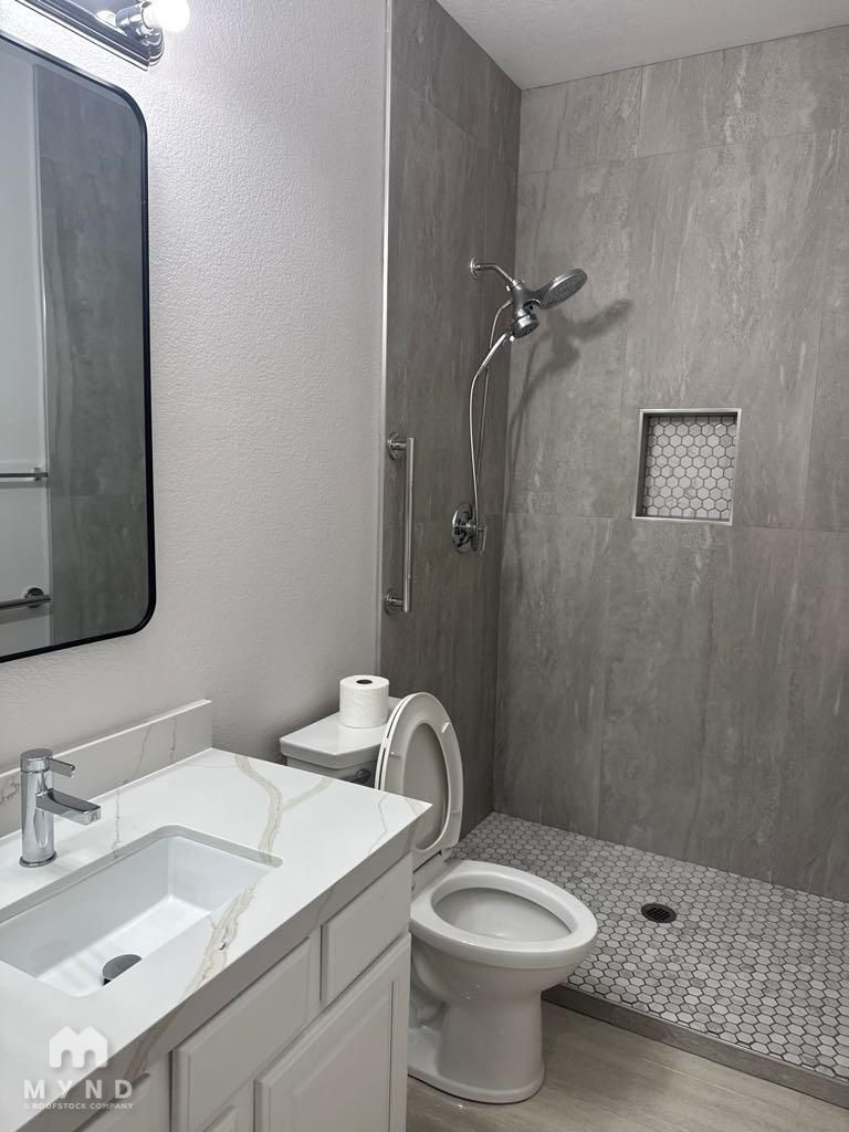 Building Photo - 6712 Donna St