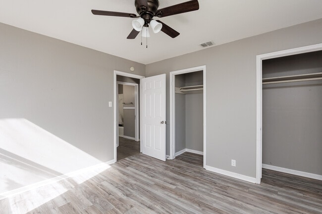 Building Photo - 1025 Whitaker Dr