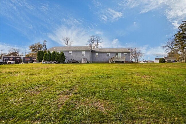 Building Photo - 357-357 Bristol Ferry Rd