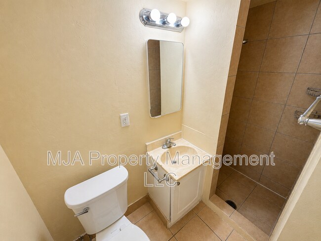 Building Photo - 1379 W 900 S