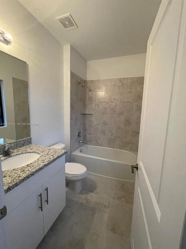 Building Photo - 25308 SW 135th Ave