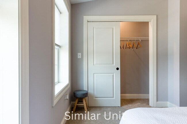 Building Photo - 30 Madelyn Way