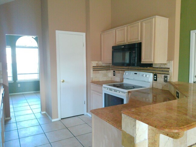 Building Photo - 7818 Wolverine Dr